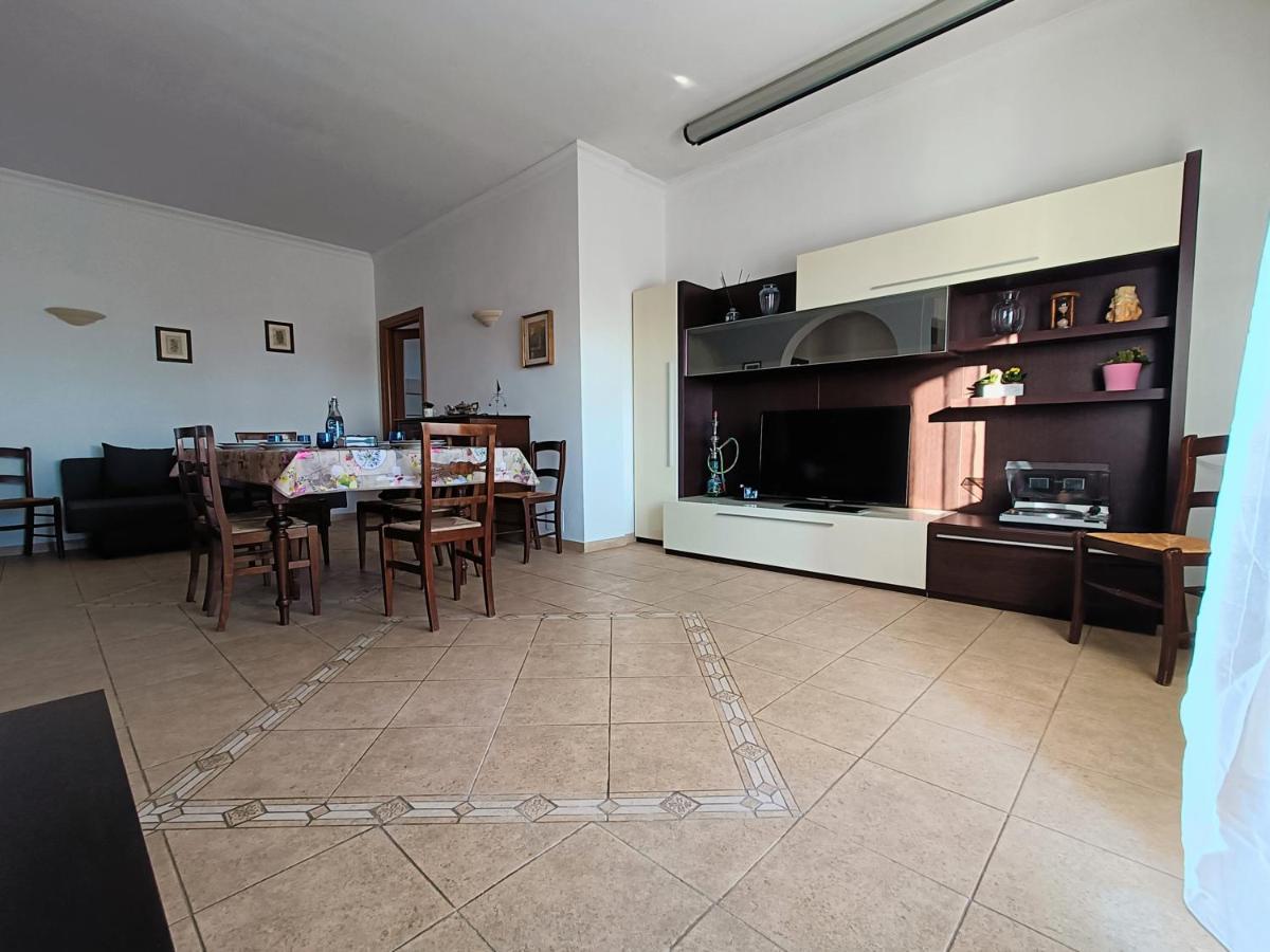 Avellini - Delightful And Spacious Apartment With Terrace - Near Metro A Cornelia Roma Exterior foto