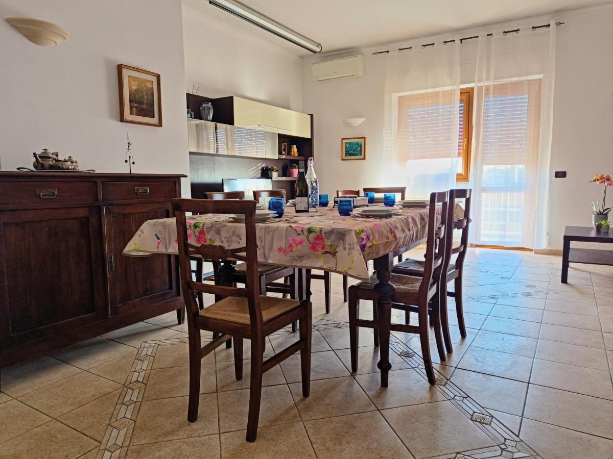 Avellini - Delightful And Spacious Apartment With Terrace - Near Metro A Cornelia Roma Exterior foto