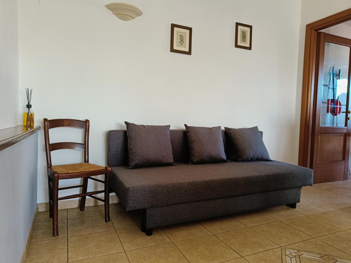 Avellini - Delightful And Spacious Apartment With Terrace - Near Metro A Cornelia Roma Exterior foto