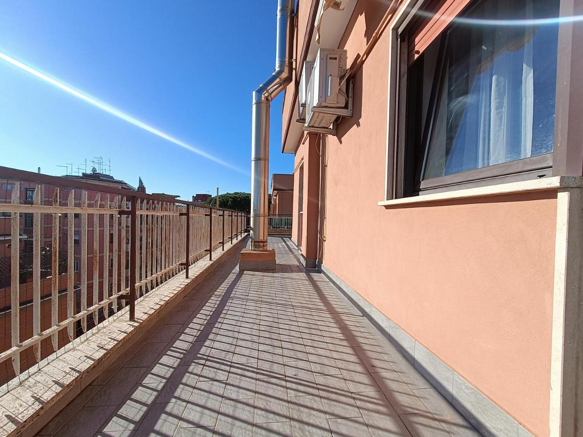 Avellini - Delightful And Spacious Apartment With Terrace - Near Metro A Cornelia Roma Exterior foto